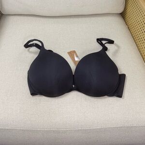 NWT Skims Ultimate Push Up Bra
